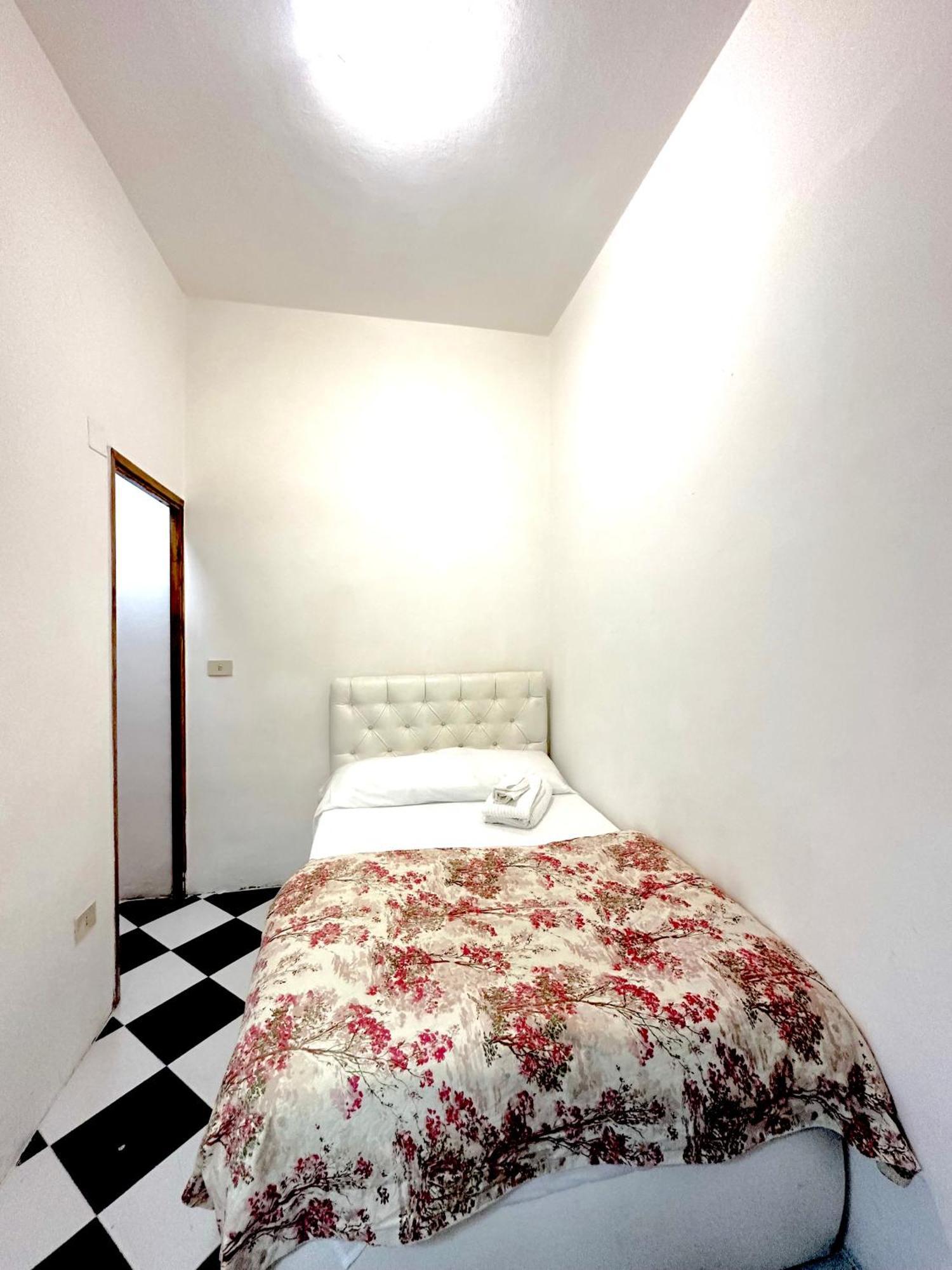Sant'Elena Retreat Appartement Rome Buitenkant foto